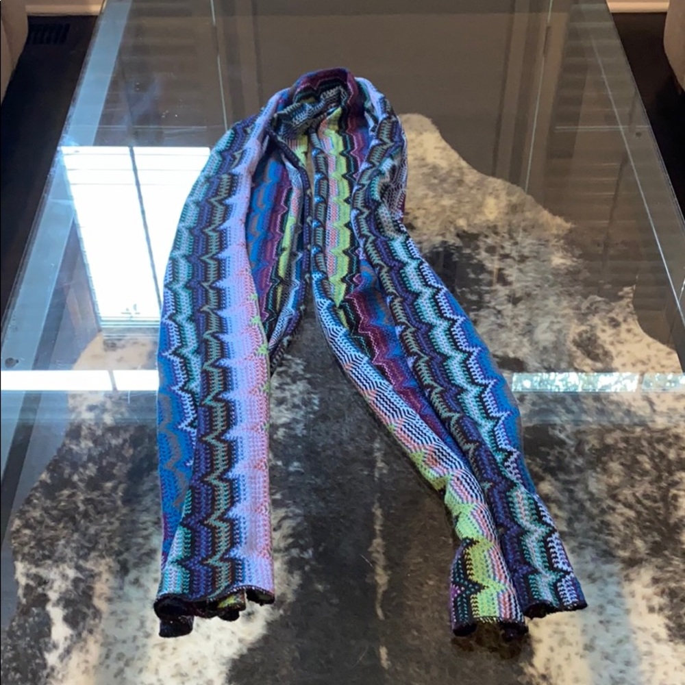 Scarf - Picture 3 of 3